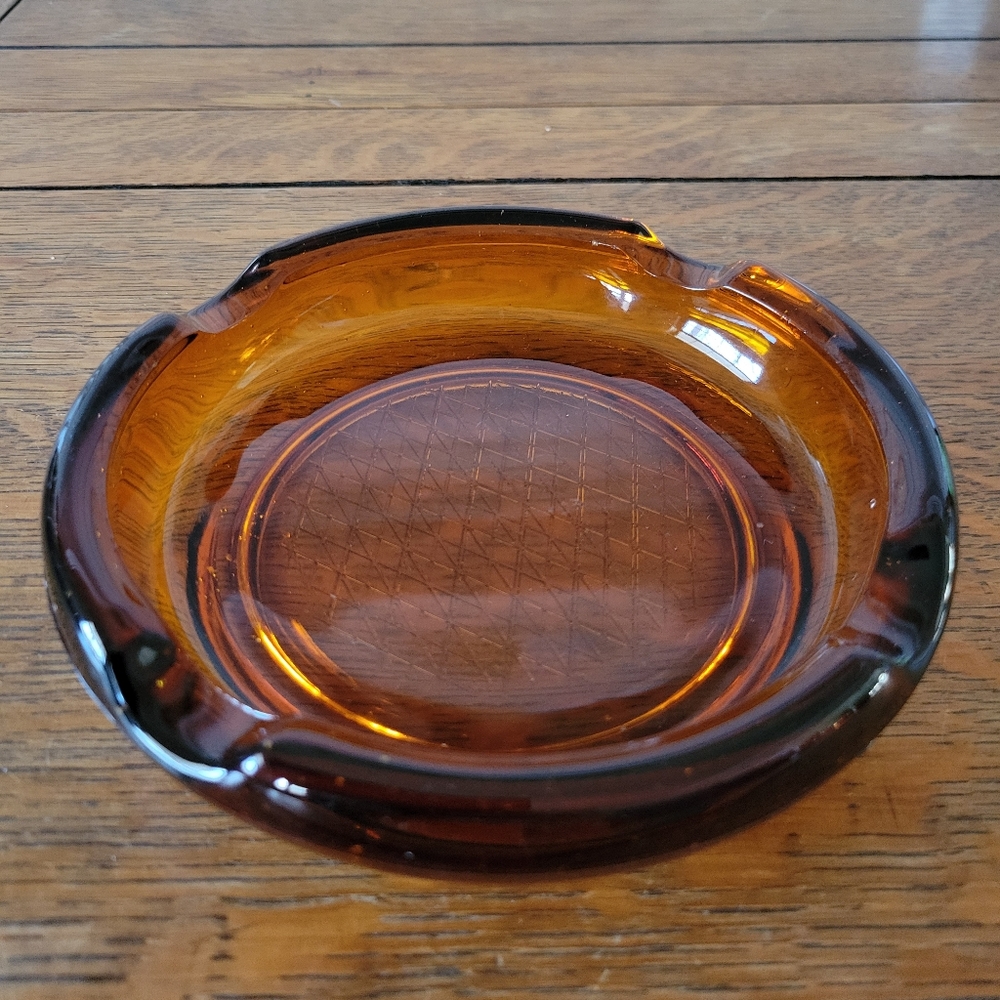 Vintage Amber Glass Cigar Ashtray Art Deco Design Diamond Waffle Pattern